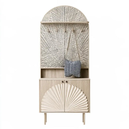 Mueble de entrada con panel arqueado y puerta decorada - beige